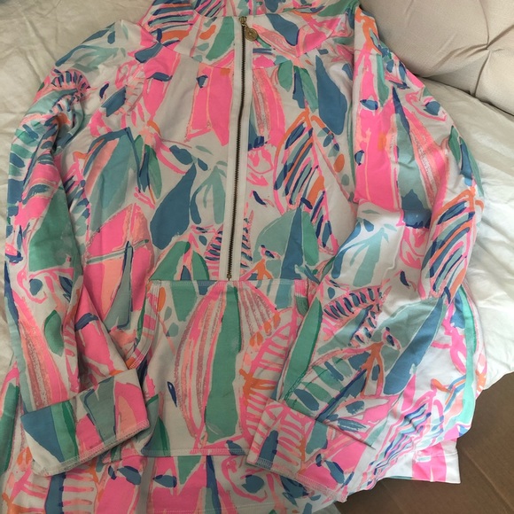 Lilly Pulitzer Tops - Lilly Pulitzer popover